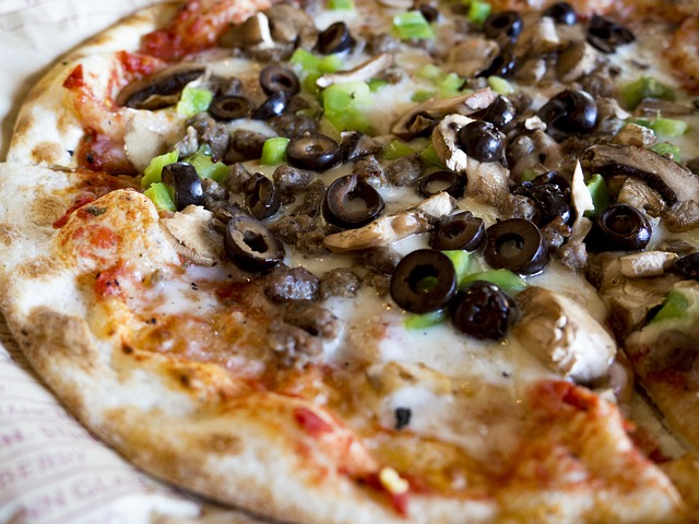 Forkæl dine smagsløg: Lær at lave autentisk italiensk pizza med en moderne twist